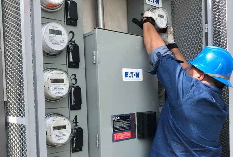 Tramite de servicios Eléctricos Miguel